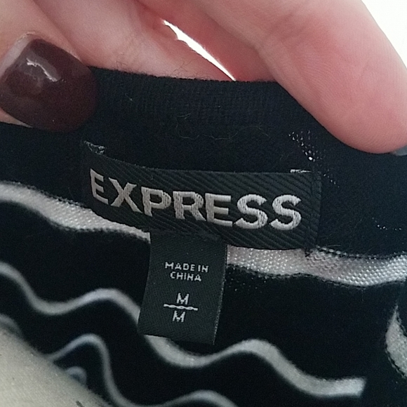 Express Tunic size M - Picture 3 of 3